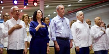 El presidente destaca que la obra fue financiada con los recursos obtenidos tras la renegociación del contrato de concesión con Aeropuertos Dominicanos Siglo XXI (AERODOM), una decisión que, afirmó, hoy se traduce en infraestructura estratégica para el desarrollo nacional