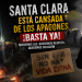 Moradores del sector Santa Clara protestan con neumáticos incendiados en la carretera que comunica San José de Ocoa con Sabana Larga para exigir el restablecimiento del servicio eléctrico.